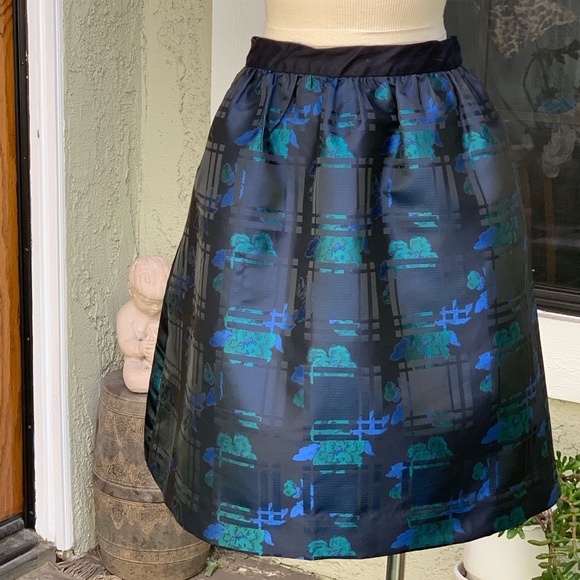 J CREW FACTORY woman’s skirt. Size 8 - Picture 2 of 8